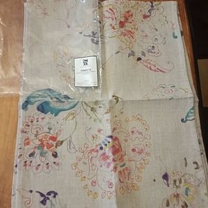 New Set of 4 Floral Table Linens Placemats